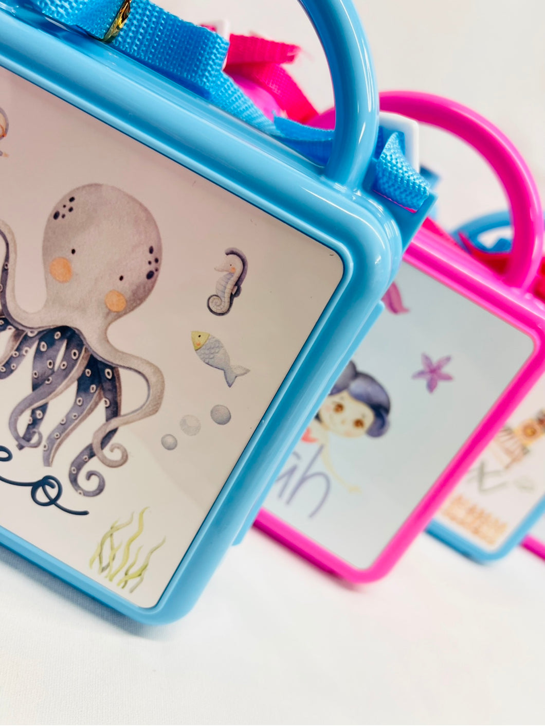 Personalised Lunchbox with water bottle